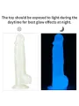 Lovetoy 8,5" Lumino Play Dildo - 21,5 cm svietiaci penis s prísavkou